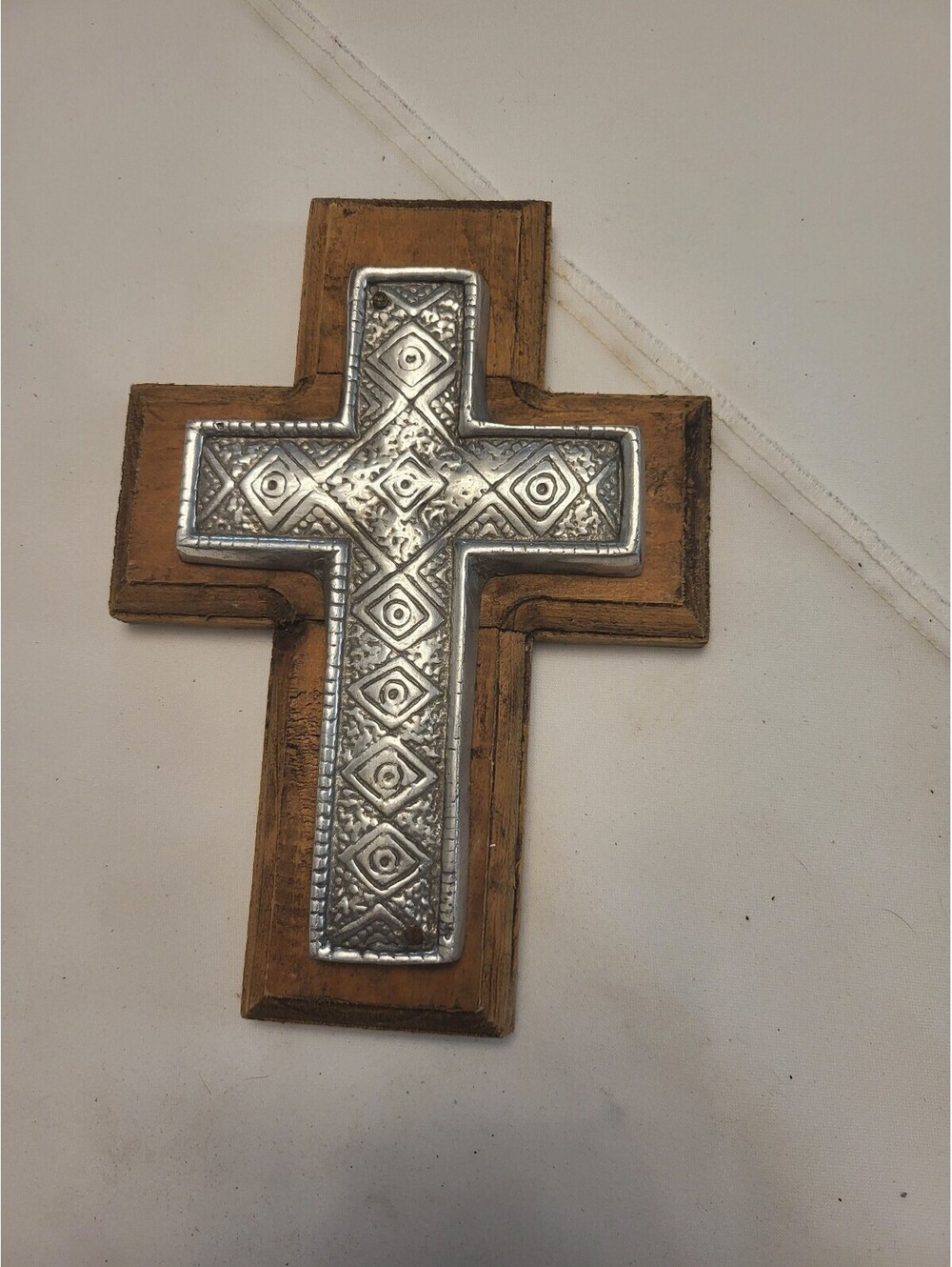Galería Galeano Handmade Wooden Cross • 8x6.5" Artisan Decor